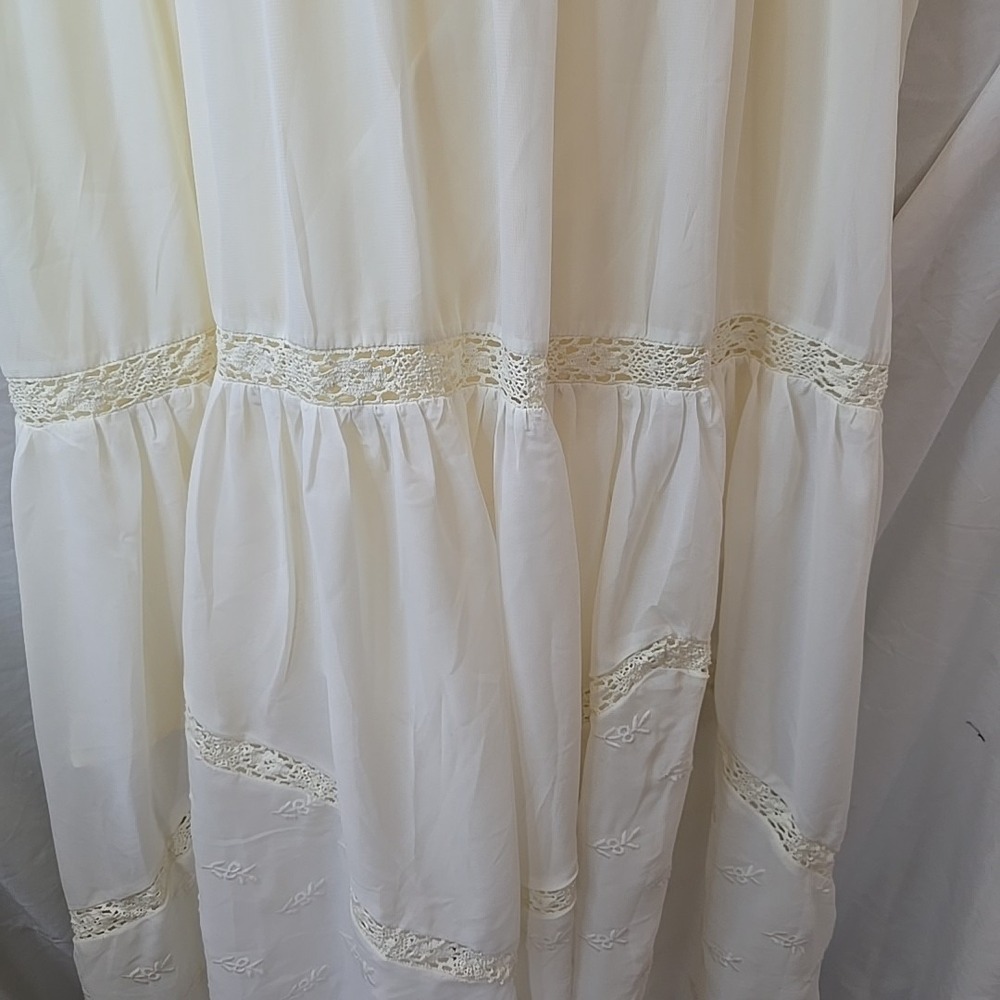 Overall Boho Cream Maxi Dress - Picture 5 of 16